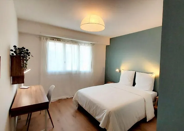 דירה Cosy Jasmin - T4 - Centre - Balcon Traversant פאו