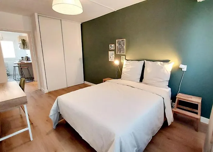 דירה Cosy Jasmin - T4 - Centre - Balcon Traversant *