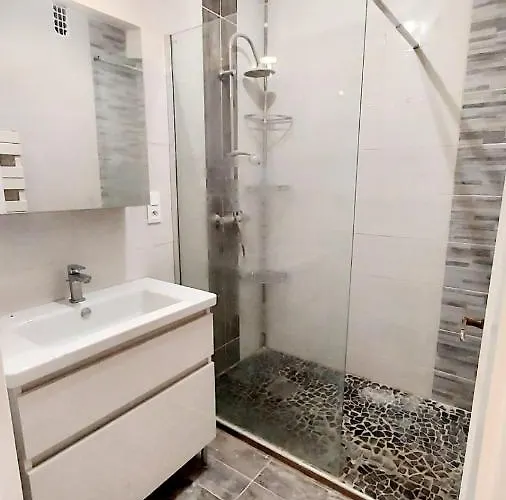 Cosy Jasmin - T4 - Centre - Balcon Traversant דירה *