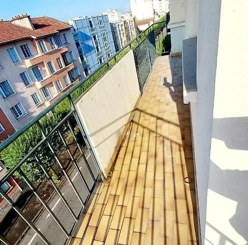 Cosy Jasmin - T4 - Centre - Balcon Traversant * بو
